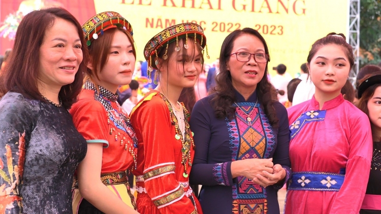 Uănh khlay hun hao tơm nuĭh kan nkual rnoi mpôl đê̆