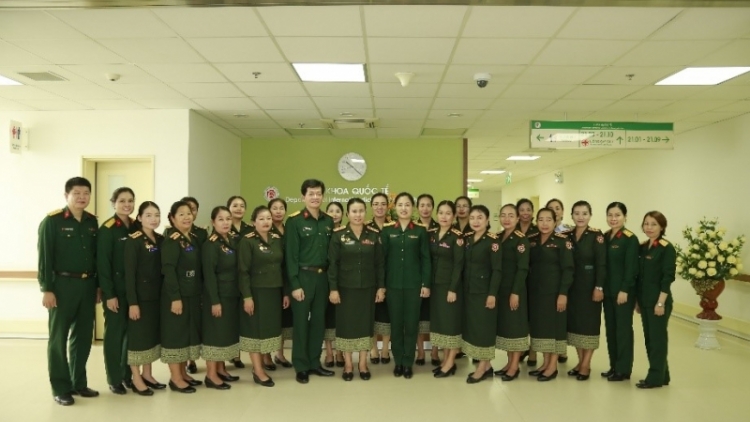 C’bhuh cán bộ pân đil quân đội nhân dân Lào lum lâng bhrợ bhiêc đhị Bệnh viện Tw Quân đội 108