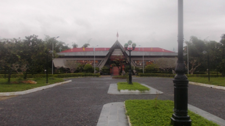 Ba Tơ t’bhlâng pa dưr pr’ăt tr’mông