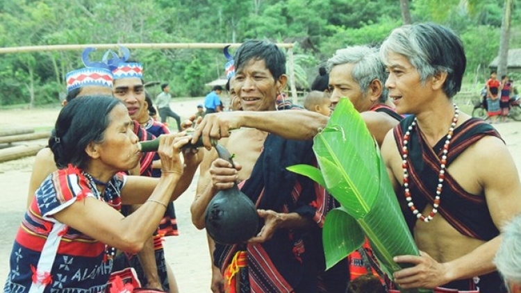 T’ruih bh’lô Cơ Tu ặt đhị đhr’năng ha vil lơi?