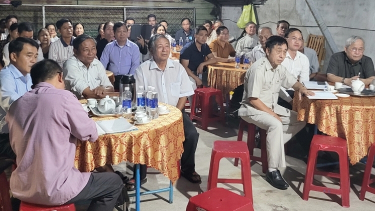 Đợ bha ar xrặ: T’bhlâng bh’rợ k’đhơợng lêy đảng viên: Zăng m’bứi ha dợ liêm choom