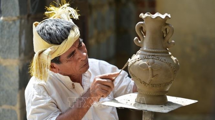 “Nghệ thuật bhrợ k’ool âng ma nưih Chăm” bơơn UNESCO đơơng t’moot ooy c’bhuh zư lêy hân đơơh