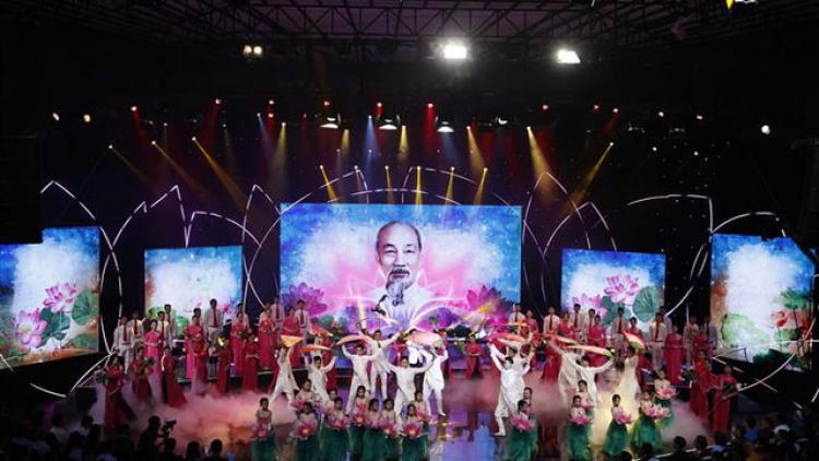  Hdră “Hồ Chí Minh – Ktuê êlan čang hmăng thŭn 2022”