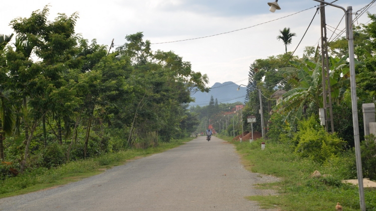 Chr’hoong A Lưới: T’bhlâng z’lâh zr’năh k’đhap bhrợ pa dưr bhươl cr’noon t’mêê