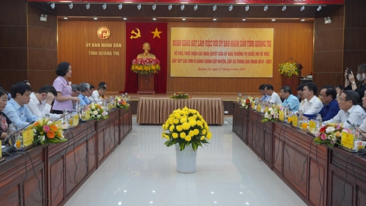 121 cán bộ, công chức u xưa xang bêl pa zum chr’val, phường căh âi bơơn xay bhrợ đoọng liêm glăp