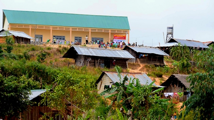 Lơh kơl jăp ƀòn ơm kis ai mờr 64 rơbô 300 hìu tàm 3 nam tus