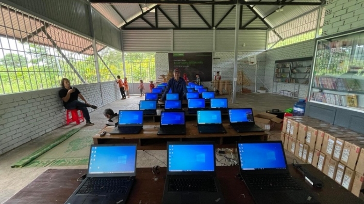 Đăk Lăk: Axong ăn 60 tŏ laptop păng axong jên hŏk kơ đe hŏk tro hin dơnuh tơring ataih yaih