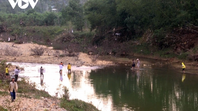 Tu bhiệc ha pọo poong đhị Quảng Nam: Bhrợ c’lâng g’đách coh bêl cr’chăl pa liêm 