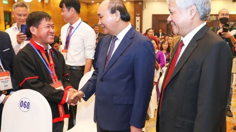 Chủ tịch nước Nguyễn Xuân Phúc: Cán bộ MTTQ coh chr’val, bhươl cr’noon năc đợ manuyh cơnh “n’jeh nam châm” bhrợ pa dưr khối đại đoàn kết pazêng đhanuôr