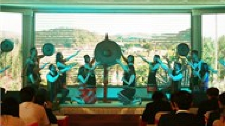 Ayong đaih lui adơi 