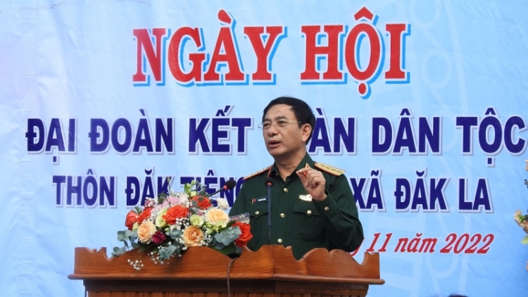 Ngui niam nùs nhơm tam klăc bal ling klàng mờ làng bol