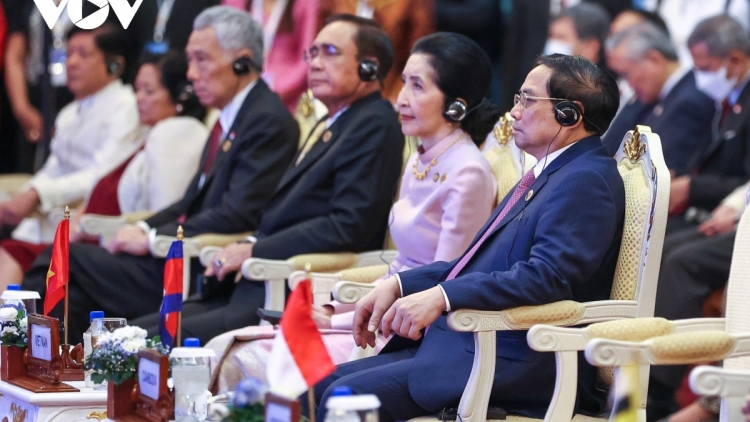 Hội nghị Cấp dal ASEAN g’luh 40: Tu muy Cộng đồng ASEAN đoàn kết lâng mâng k’rơ