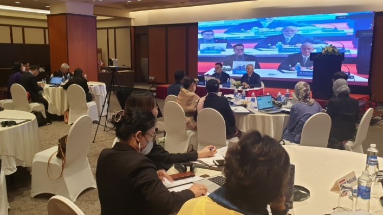 Bh’rợ prá xay zr’lụ ASEAN ooy bh’rợ t’bil lơi pazêng xa nay bh’rợ căh liêm crêê ha apêê pân đil