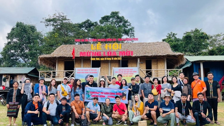 Lâh 40 doanh nghiệp du lịch zr’lụ miền Trung bơơn năl bh’rợ xa nay Famtrip đhị vel Chênh Vênh