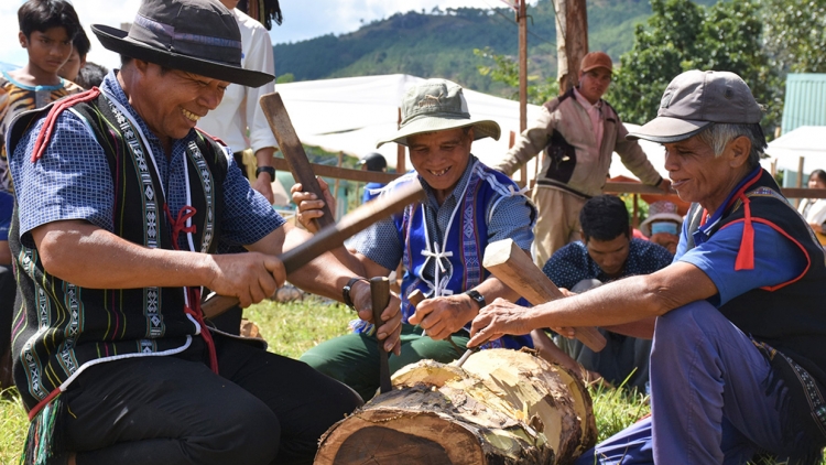 Adơi anet hiam bơnai kâo adih