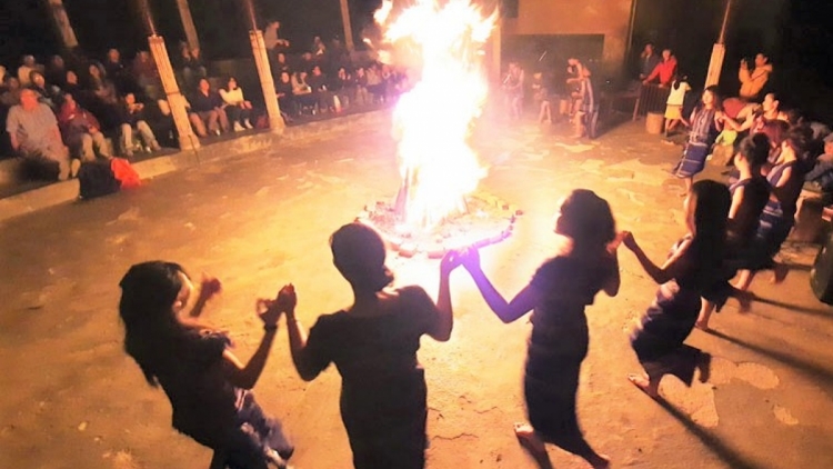 Ưn ngài Dà lơgar