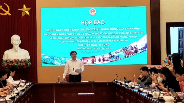 Khua dêh čar Phạm Minh Chính amra git gai jơnum kơ pơđĭ kyar Dăp Kơdư 