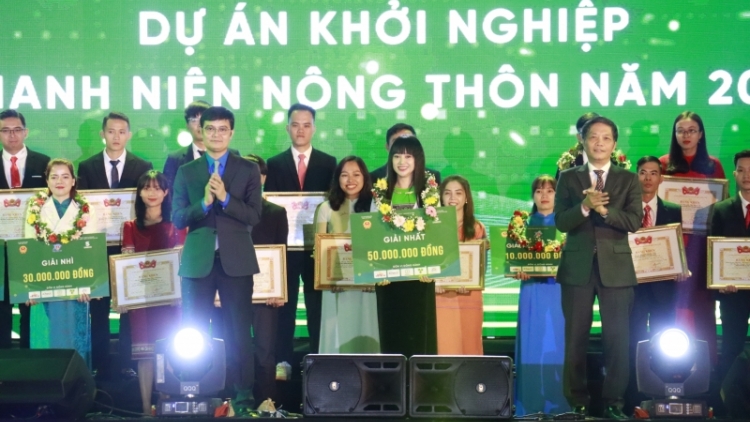 Mtrŭt mjhar hđeh êdam êra krĭng ƀuôn sang čô̆ kơ bruă