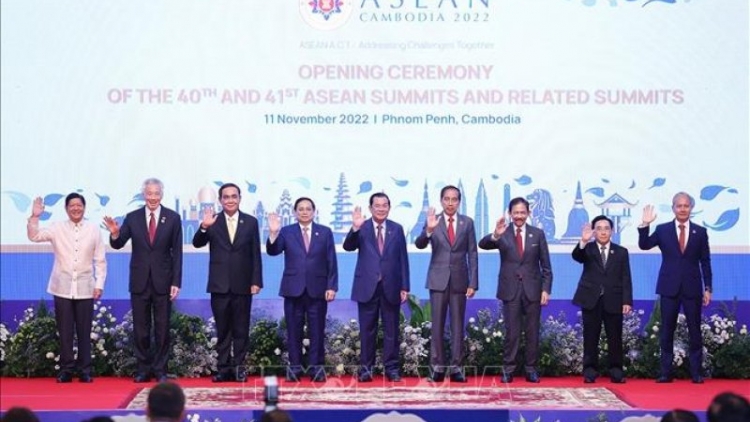 THỦ TƯỚNG PHẠM MINH CHÍNH HAONG KAPUL PAKAT GLAONG DI VIỆT NAM HU MBAOK TAME NYAOM BIAI PAKAT GLAONG ASEAN MBANG KA 40, 41 