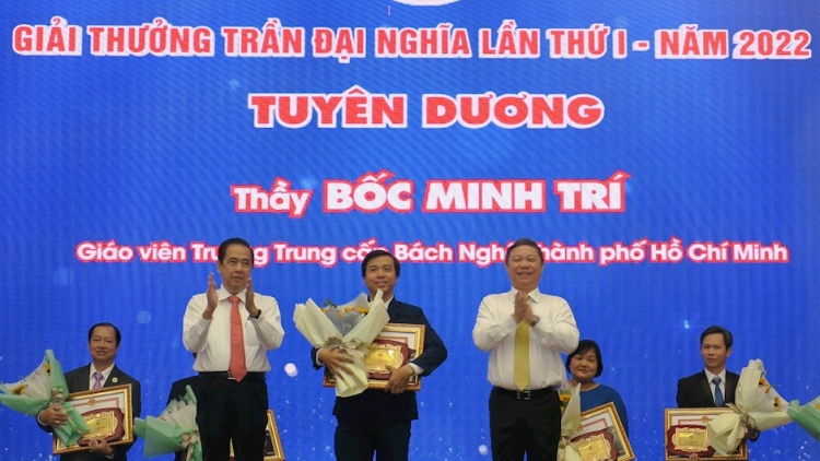 UBND TP.HCM BAHRAU PEIH BRUK JAO JAI THUONG TRẦN ĐẠI NGHĨA MBANG KA 1