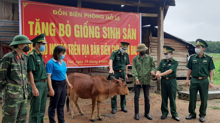 BỘ ĐỘI BIÊN PHÒNG BA GAUK TAME PADANG NGAK PALEI PALA BAHRAU DI BHUM TAPEN NEGAR KON TUM