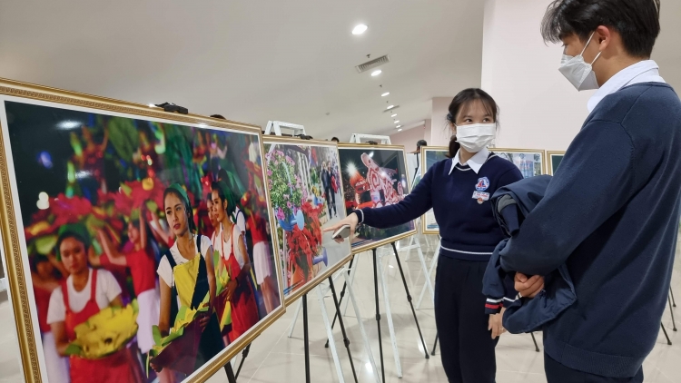 Mbơh ƀon lan âk rup 8 rơh Festival nkao Đà Lạt