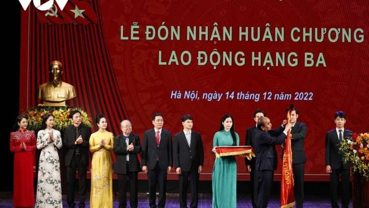 Dơ̆ tơngkah kir sơnrai 70 nam ngai crơng gơs Hìu đơs crih lơh lèo Việt Nam 