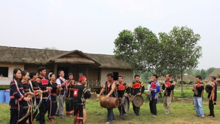 Đối đáp giao duyên