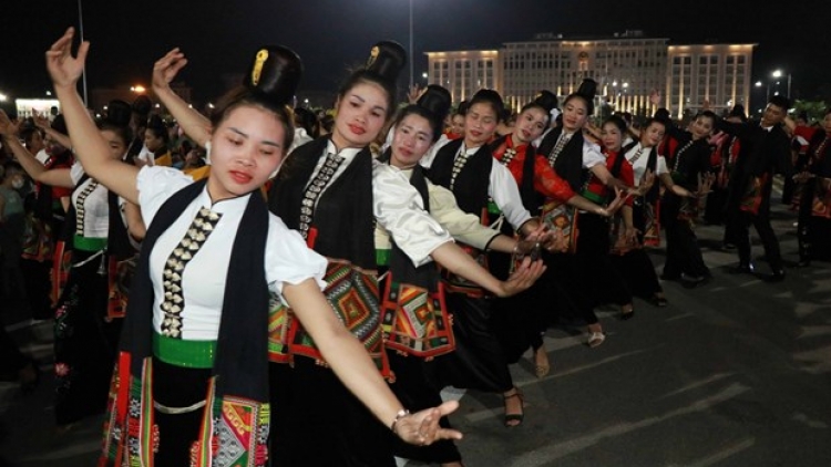 T’ngay bhiệc bhan Văn hóa, thể thao lâng du lịch zập k’bhuh acoon coh zr’lụ Tây Bắc g’luh 15