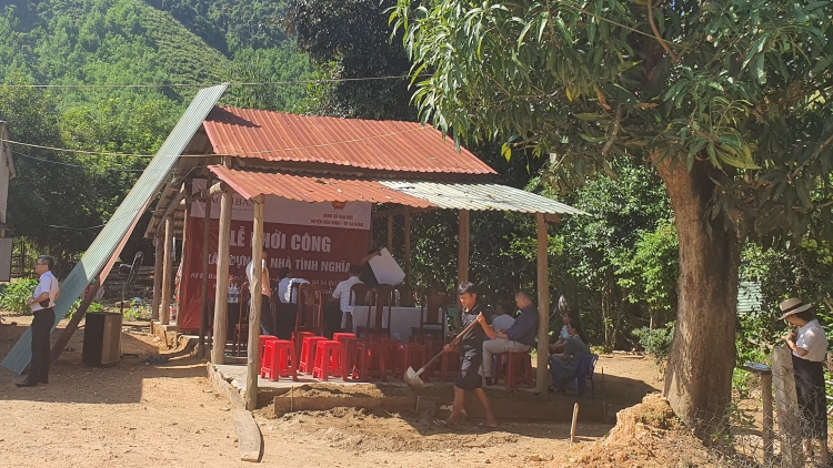 Ngân hàng nông nghiệp chô k’noọ tươc đha nuôr da ding ca coong, zr’lụ đha nuôr acoon coh