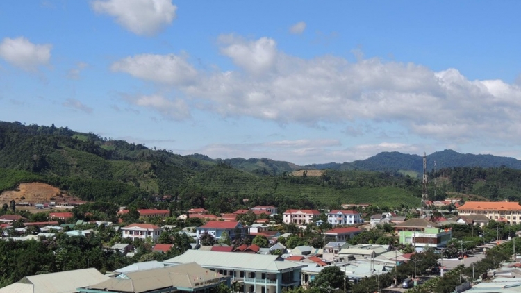 Đợ chính sách acoon cóh ga mắc bhrợ tr’xăl zr’lụ đhanuôr acoon cóh lâng k’coong ch’ngai