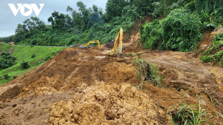 Choom xe lướt vốch đhị hr’cấh ha voóh c’lâng 19C zi lấh tỉnh Phú Yên