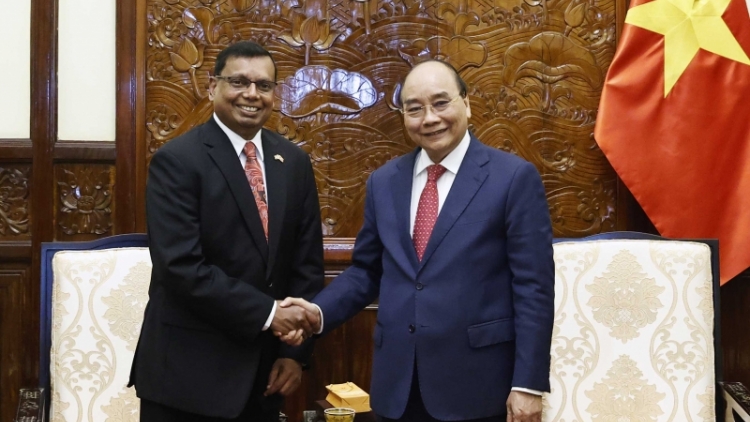 Kruanh dak wơt ăp Đại sứ Sri Lanka n'hanh Campuchia ntĭnh sĭt dŭt jêh năm kan 