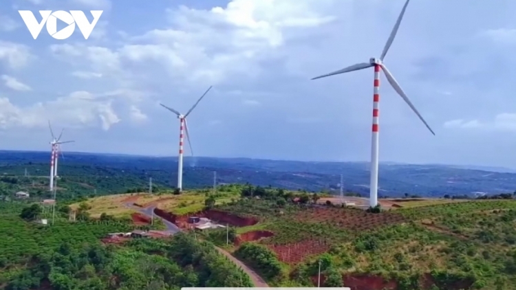 Quảng Trị: Bhrợ têng công nghiệp pa dưr pa xớc bấc tu điện đhí