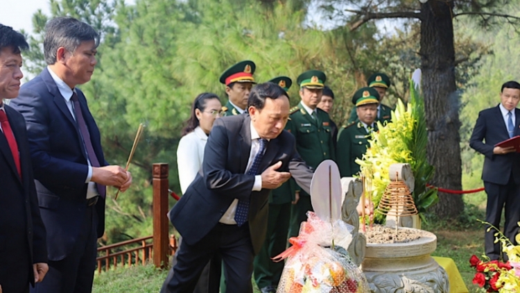 Bắt hương đhị ping xal Đại tướng Võ Nguyên Giáp