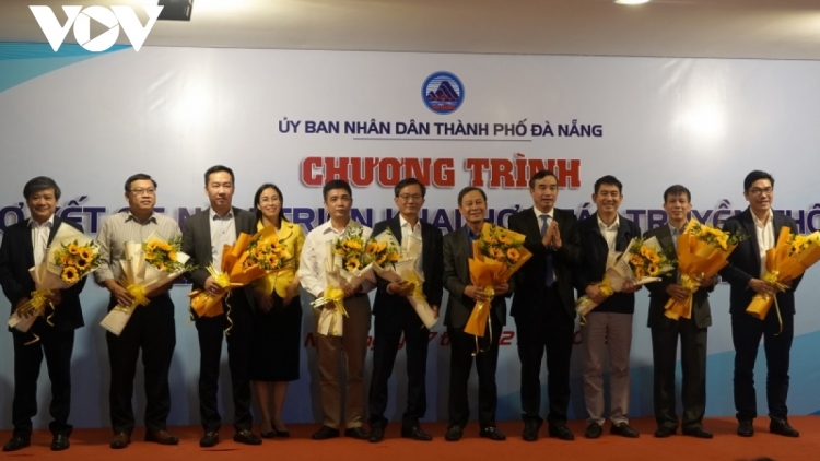 VOV chroi  k’rong c’rơ pa căh pa dưr pr’dzoọng Đà Nẵng tước pr’zơc bha lang k’tiếc