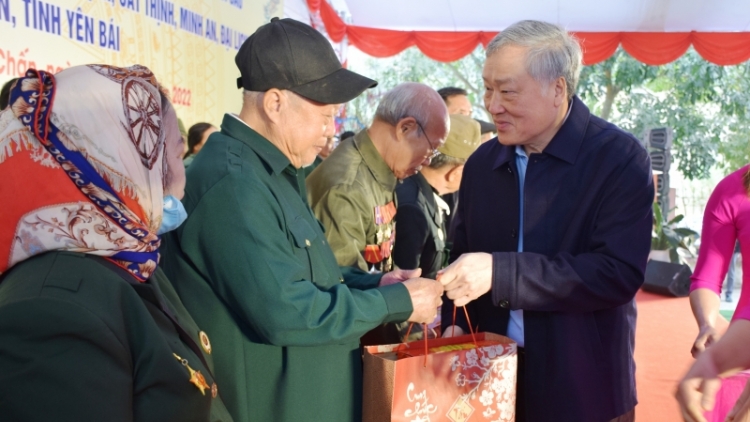 Chánh án Ngih phat dôih ƀon lan gưl prêh khâl, rhơn tết tâm n’gor Yên Bái