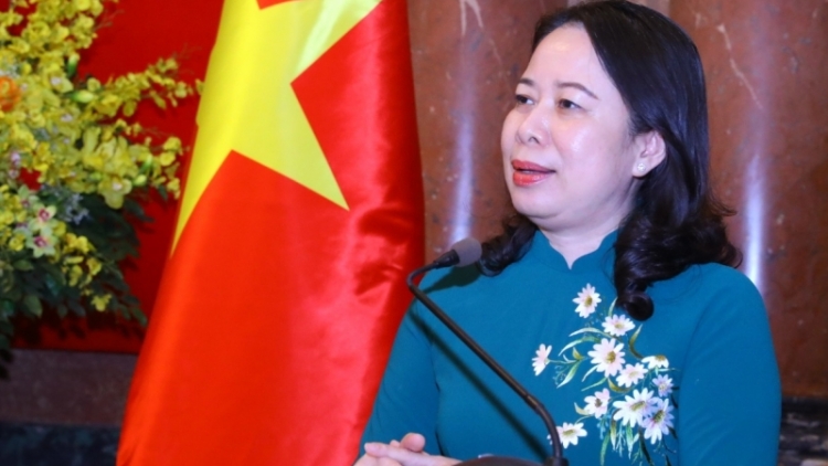 Phó chủ tịch nước lưm K’bhuh đại biểu ma nuyh vêy đhanuôr acoon coh Sóc Trăng chăp bhlầng