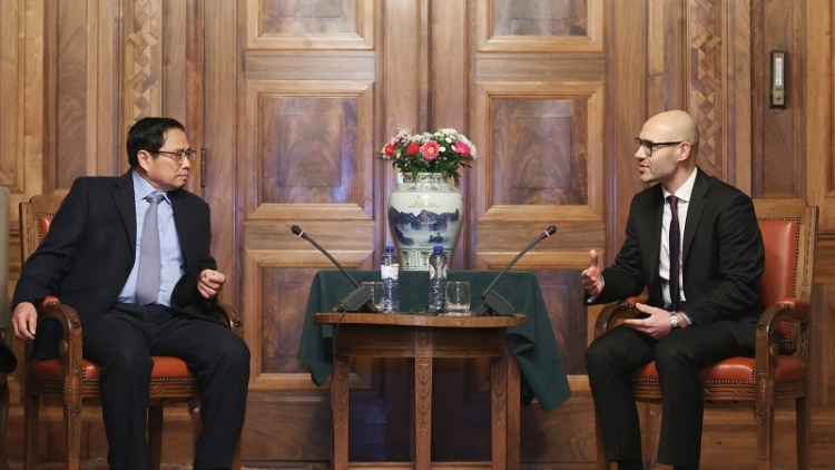 Khua knŭk kna Phạm Minh Chính bi tuôm hŏng Khua hlăm Knơ̆ng bruă sang phat kđi ti Belanda