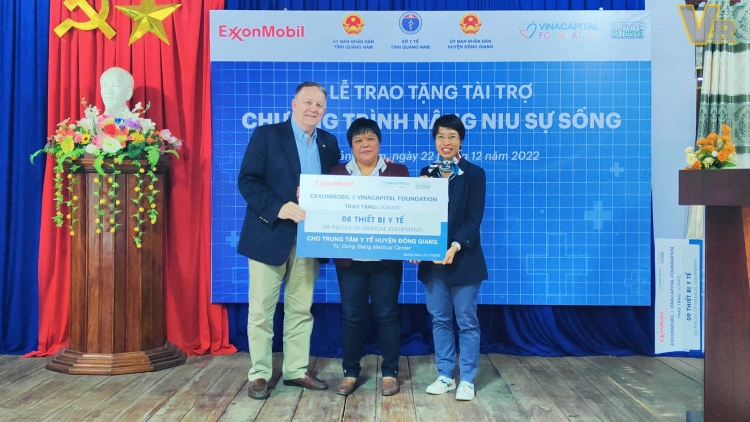 Pa đơp đoọng 17 pr’đươi y tế ha 2 Trung tâm y tế chr’hoong Đông Giang lâng Tây Giang, tỉnh Quảng Nam