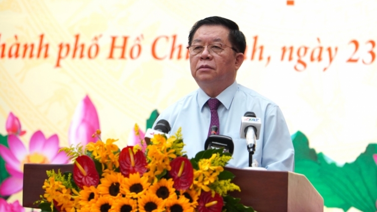 Trưởng Ban Tuyên giáo Trung ương: Tuyên giáo năc choom ma năl bhrợ têng, liêm la lua, loon đơơh