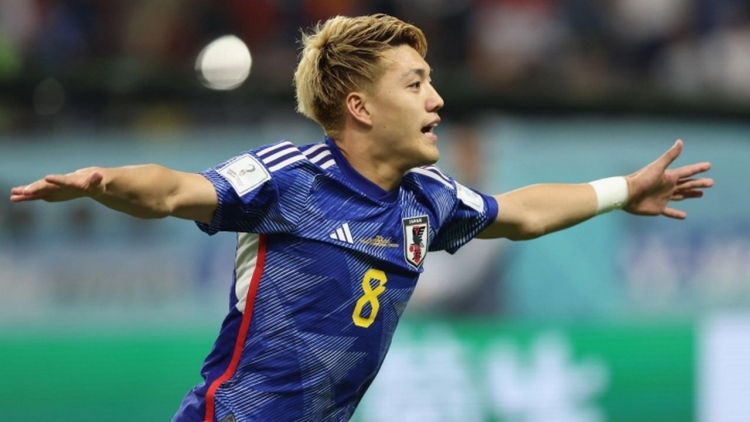 Nhật Bản bơơn lướt mọt ooy vòng t’tun