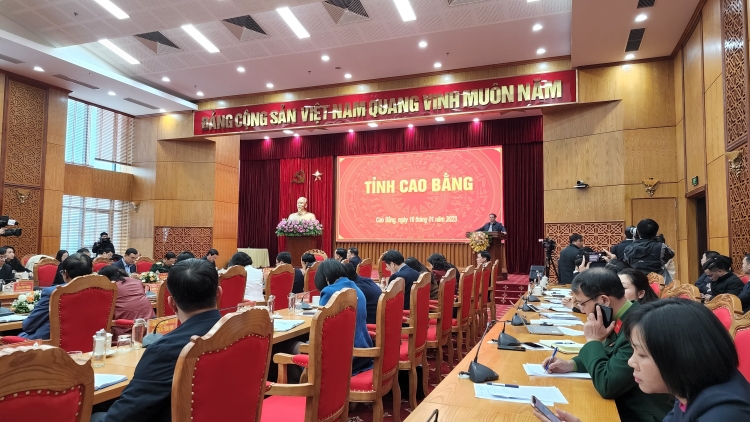 Thủ tướng Phạm Minh Chính bơ̆ jang tơ̆ dêh char Cao Bằng  