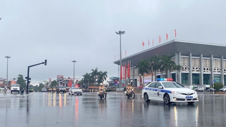 Quảng Trị ch’mêêt lêy c’lâng p’rang lâng zêl bh’rợ tông pa câl x’ría c’moo