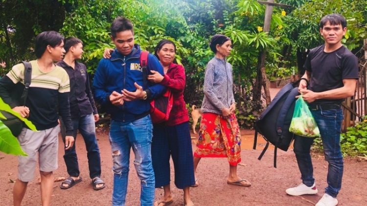 Gia Lai: Pơyan puih mak sơđơ̆ng hiôk tơ̆ tơring sơlam Ia O