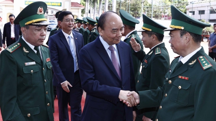 Khua lăn čar Nguyễn Xuân Phúc hriê čuă lehanăn hơêč hmưi Tết ti Daklak 