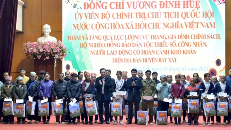 Củ tịc Quôk hội ồng Vương Đình Huệ tus còp, gờm chờ sa tềp tàm Lào Cai 