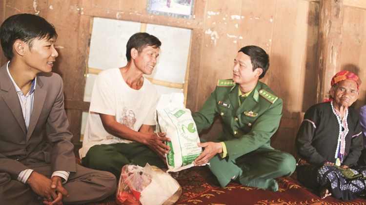 Đakrông (Quảng Trị): Đơơng Tết tước vel đha rựt