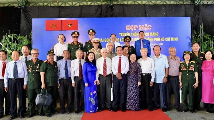 Tr’lum mặt truyền thống cách mạng Sài Gòn- Chợ Lớn- Gia Định- TP.HCM c’moo 2023