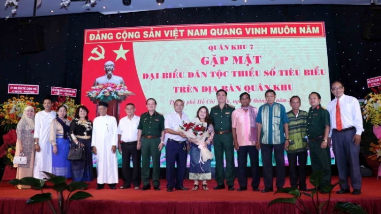 Quân khu 7 t’bhlâng pa têệt, zooi đhanuôr pazêng acoon coh